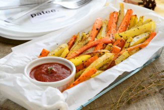 Овощи фри с пряными травами