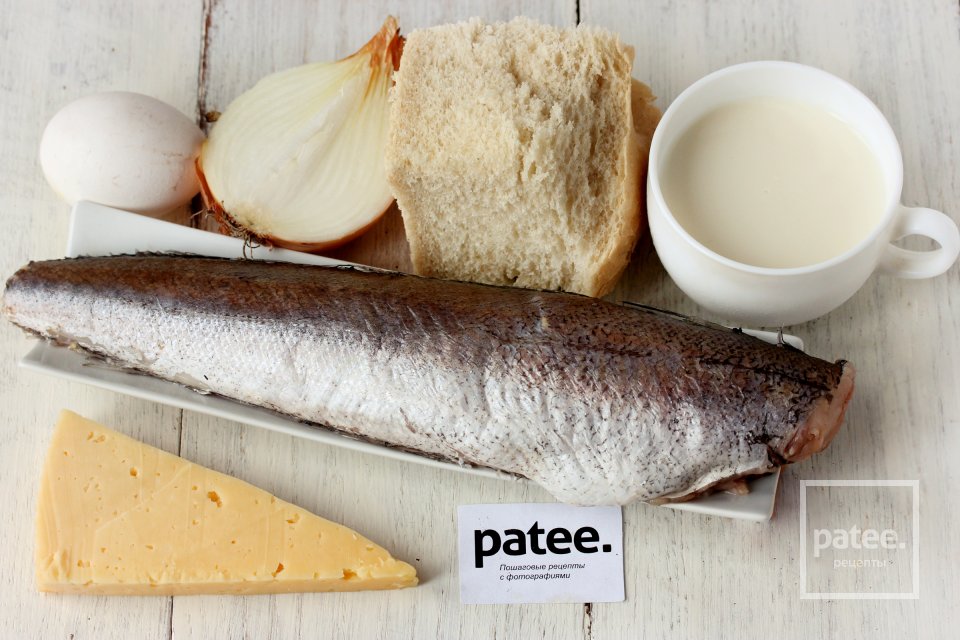 Рыбные котлеты с сыром на пару в мультиварке - Шаг 1