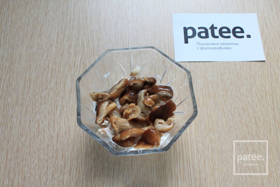 Салат с курицей и ананасами - Шаг 6