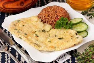 Отбивные из куриной грудки в манной крупе