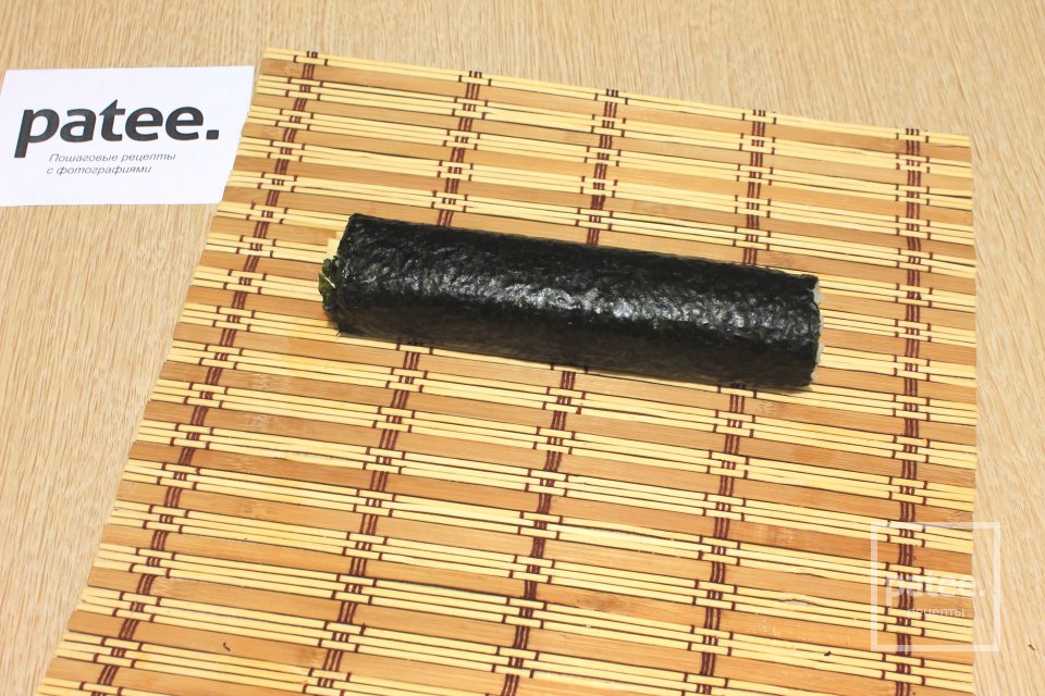 Суши с красной икрой в мультиварке - Шаг 12