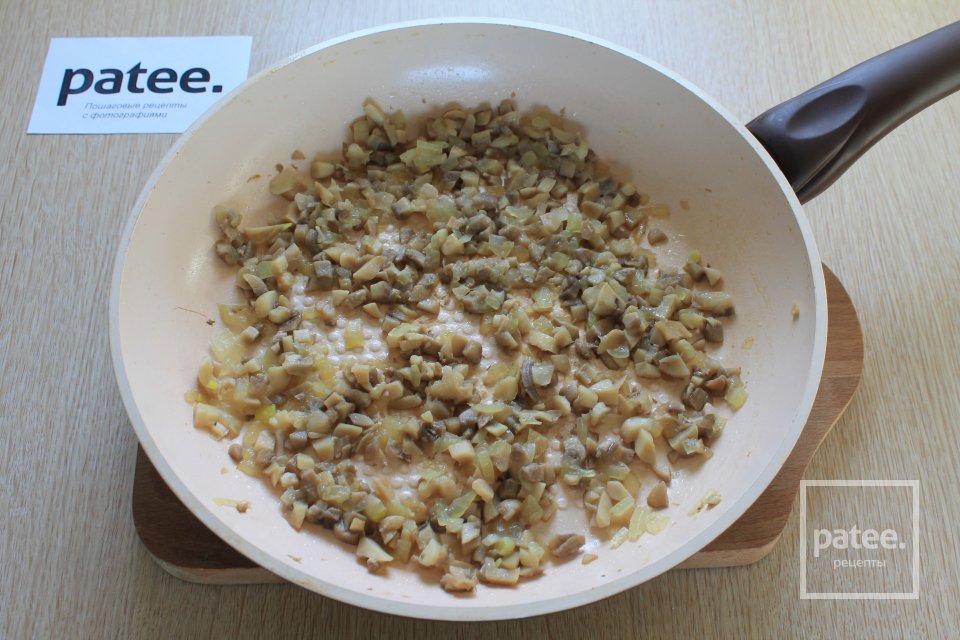 Блины с грибным припеком и сыром - Шаг 8