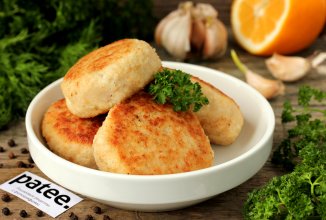 Куриные котлеты на ароматной подушке