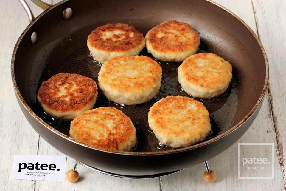 Куриные котлеты на ароматной подушке - Шаг 10