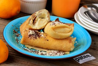 Блины с бананами и заварным кремом