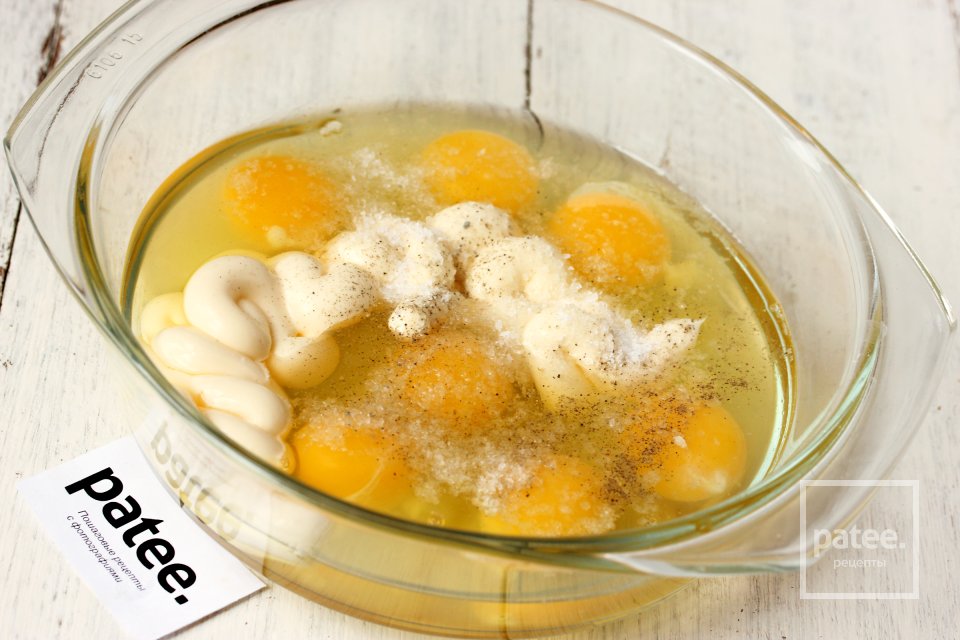 Яичные рулетики с печёночной начинкой - Шаг 2