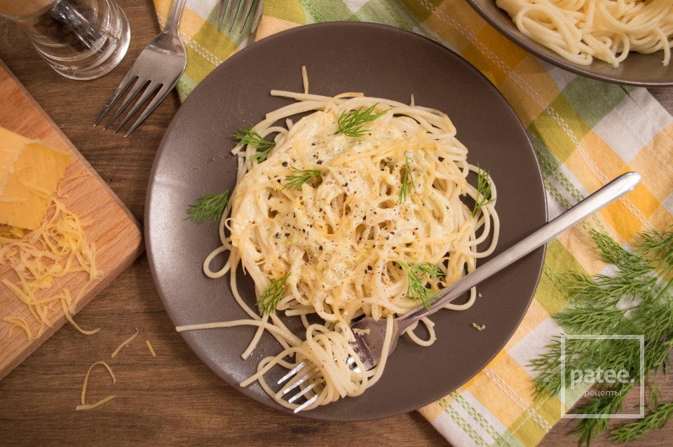 Спагетти с луком-пореем в сливочном соусе - Шаг 12