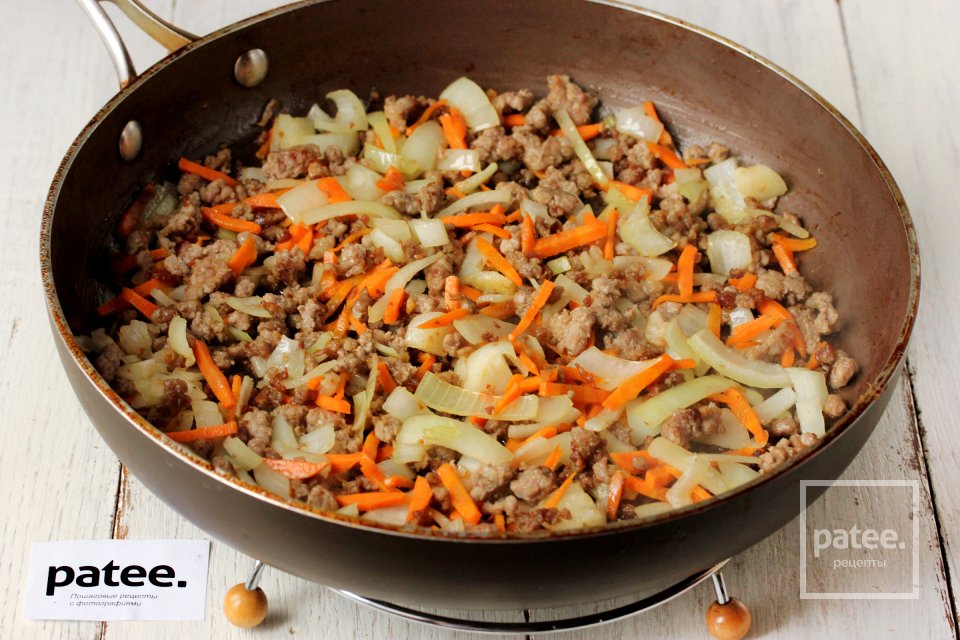 Фунчоза с мясным фаршем и овощами - Шаг 5