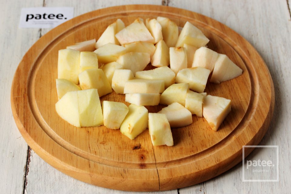 Куриные рулетики с яблоками и изюмом - Шаг 3