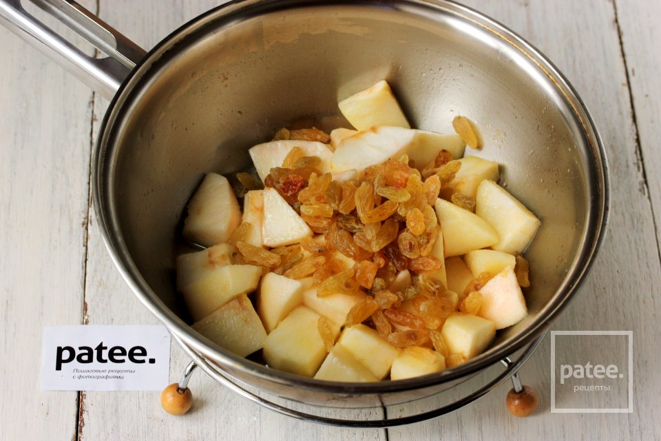 Куриные рулетики с яблоками и изюмом - Шаг 5