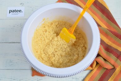 Медовый кекс с бананами и орехами - приготовление