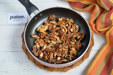 Медовый кекс с бананами и орехами - приготовление