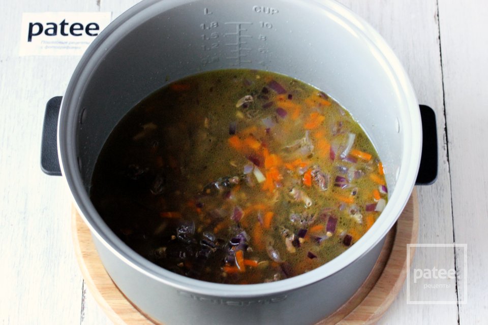 Гречка с куриными сердечками в мультиварке - Шаг 11