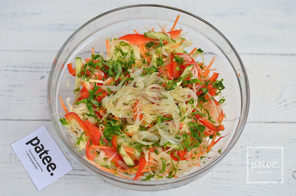 Салат из свежих овощей - Шаг 8