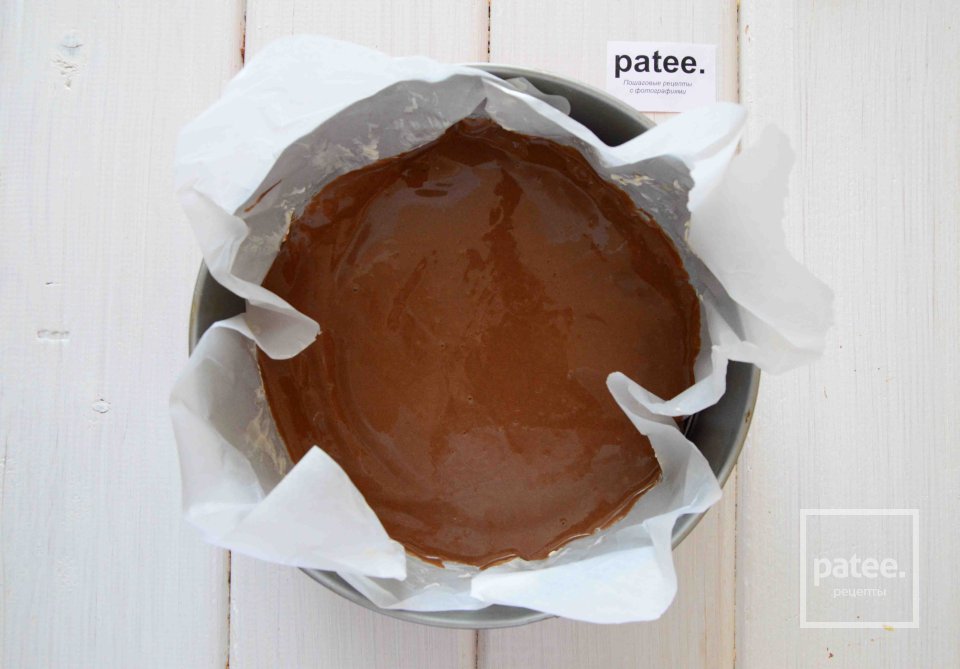 Шоколадный пирог с персиками - Шаг 9
