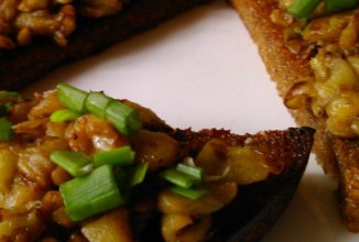 Брускетта с баклажанами