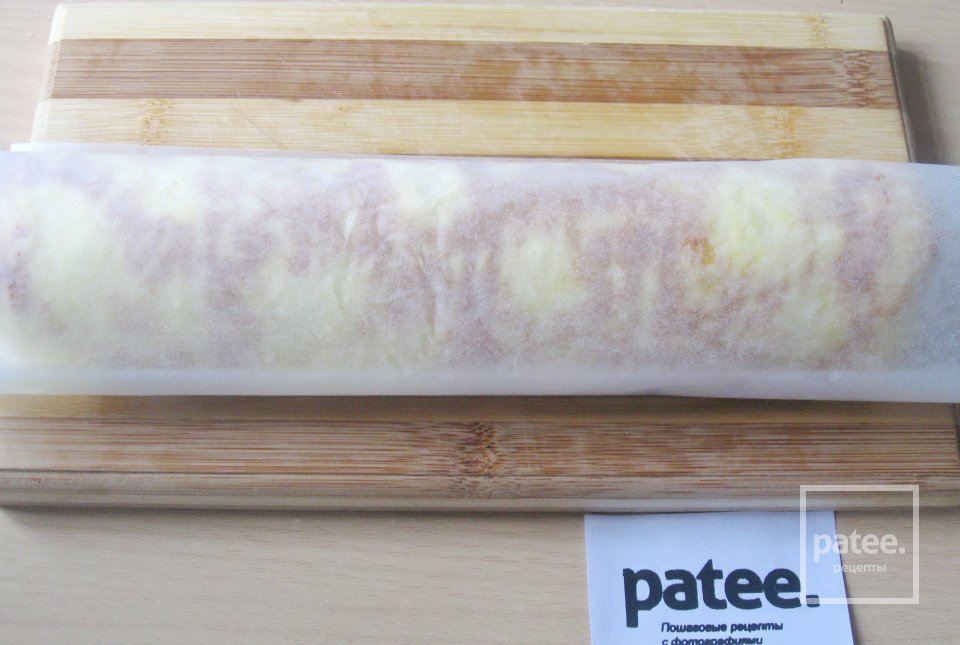 Яичный рулет с сыром - Шаг 14