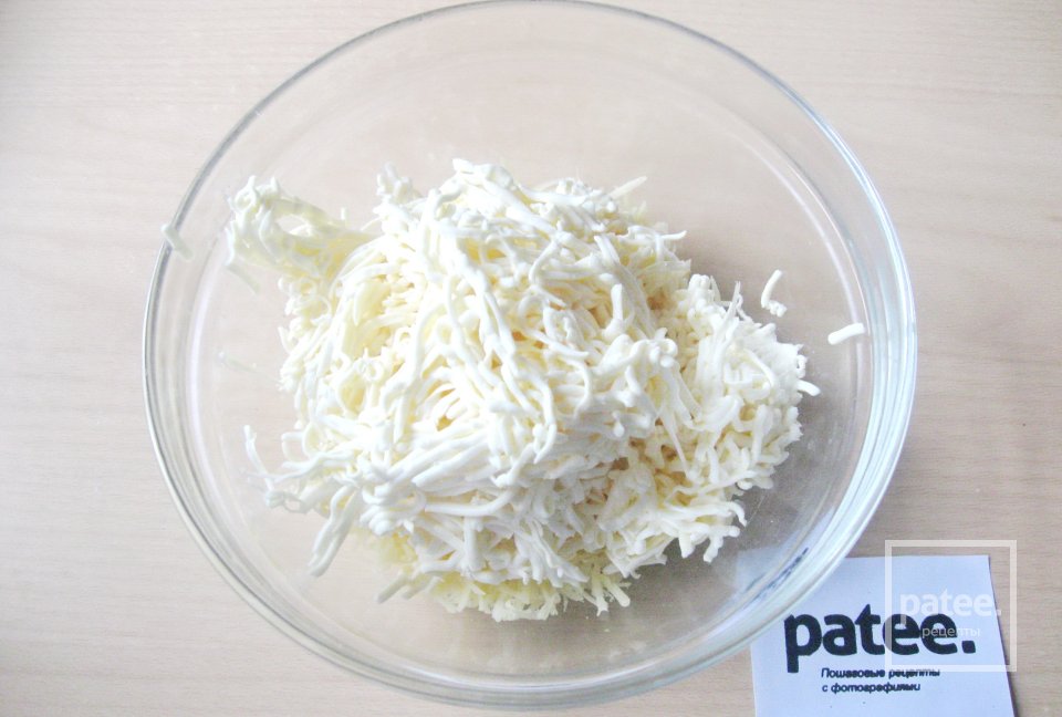 Яичный рулет с сыром - Шаг 8