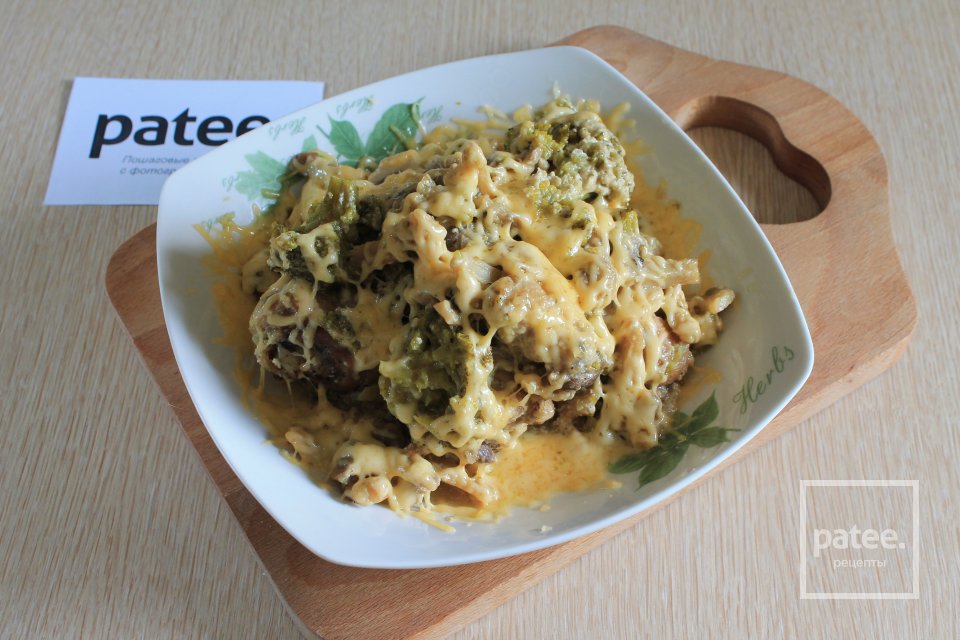 Курица с грибами и брокколи в мультиварке - Шаг 11