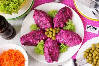 Острый салат из свёклы с чесноком и сыром