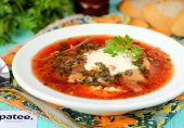 Зелёный борщ со щавелем и шпинатом
