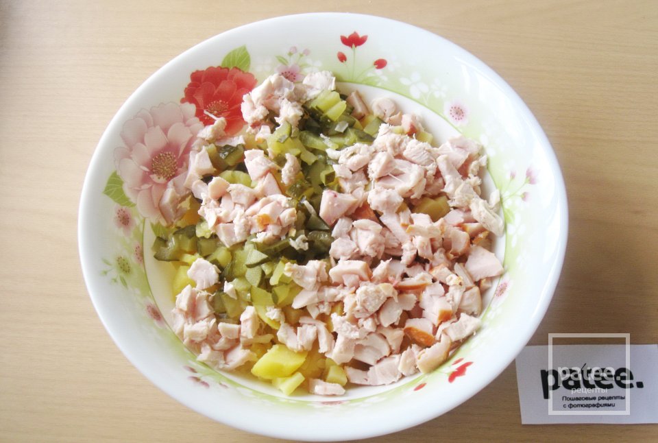 Салат с копчёной куриной грудкой и картофелем - Шаг 10