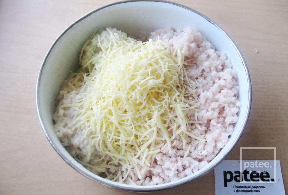 Котлеты из хека и кальмара с сыром - Шаг 6