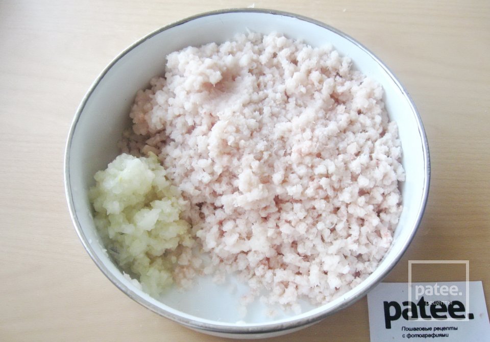 Котлеты из хека и кальмара с сыром - Шаг 3