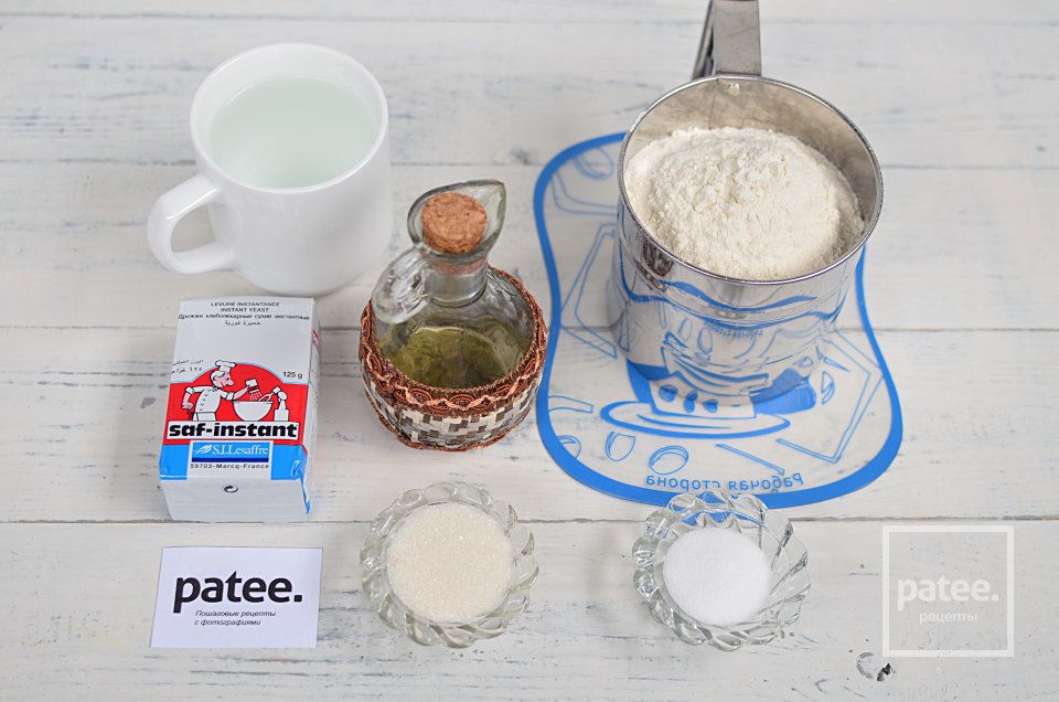 Белый хлеб из хлебопечки - Шаг 1