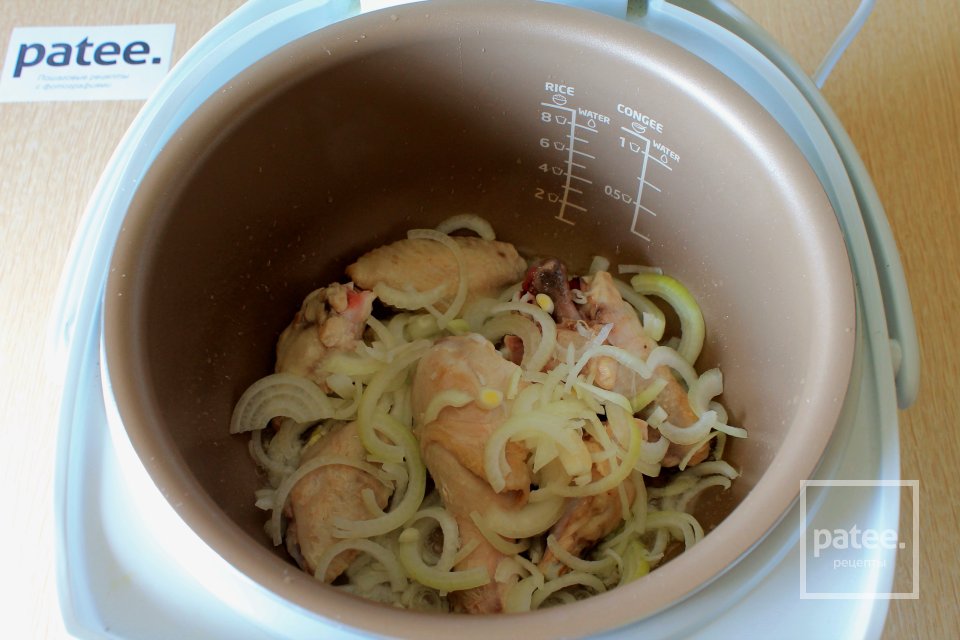 Курица тушеная с кабачком в мультиварке - Шаг 6