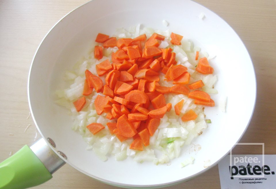 Тушеная капуста с куриными желудками - Шаг 7