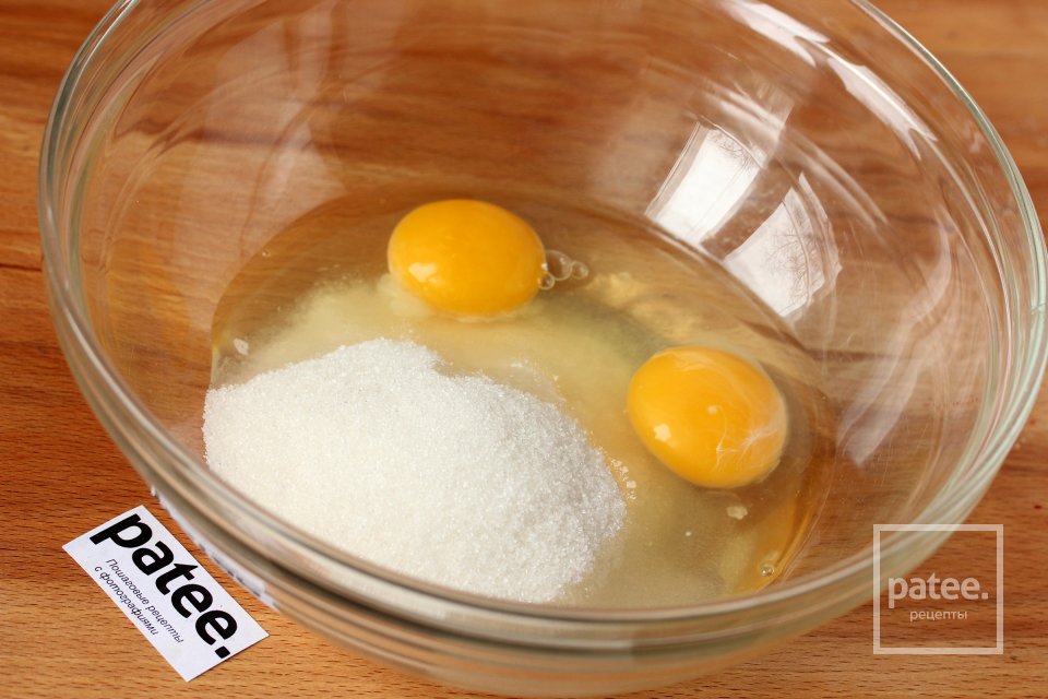 Пирог с консервированными ананасами - Шаг 2