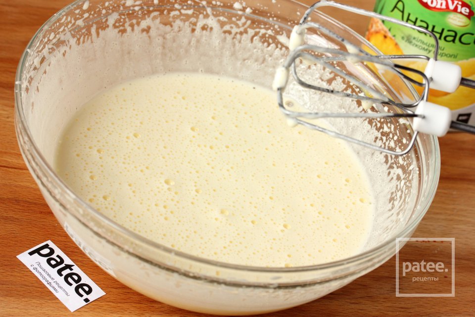 Пирог с консервированными ананасами - Шаг 3