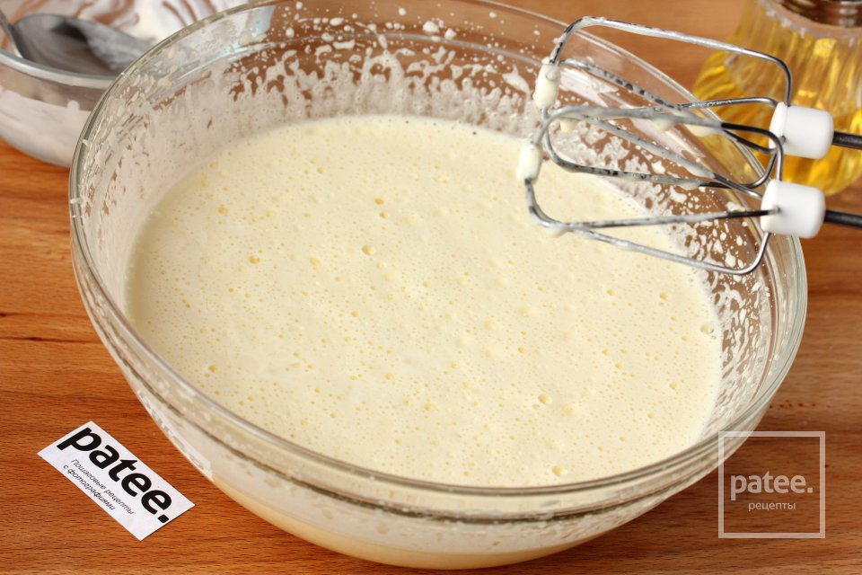 Пирог с консервированными ананасами - Шаг 4