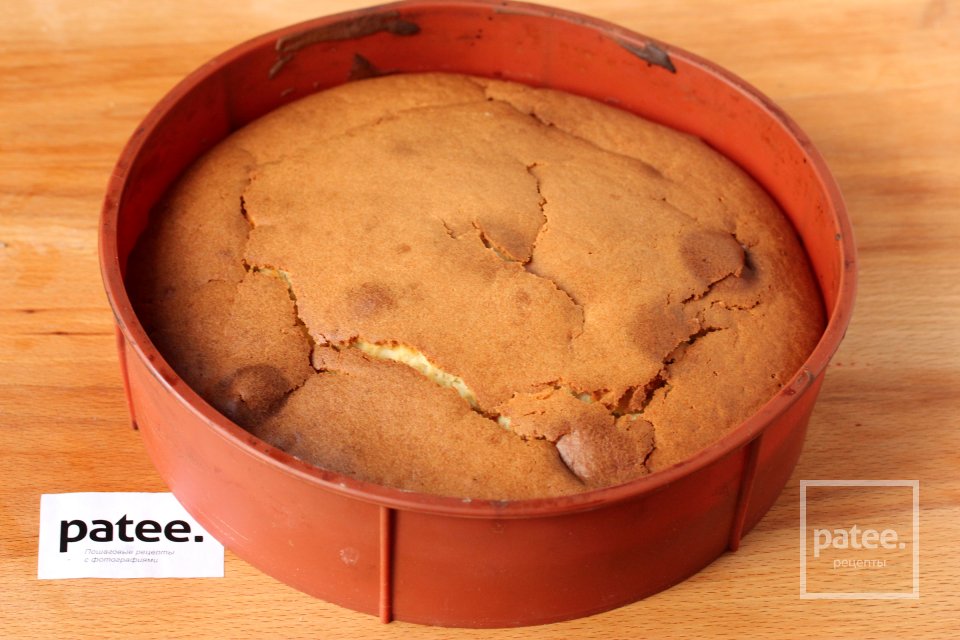 Пирог с консервированными ананасами - Шаг 9