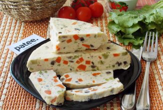 Суфле из филе куриной грудки с овощами и грибами