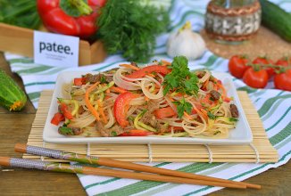 Фунчоза с овощами и мясом