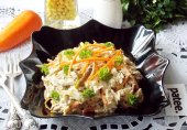 Салат с отварной индейкой и грибами