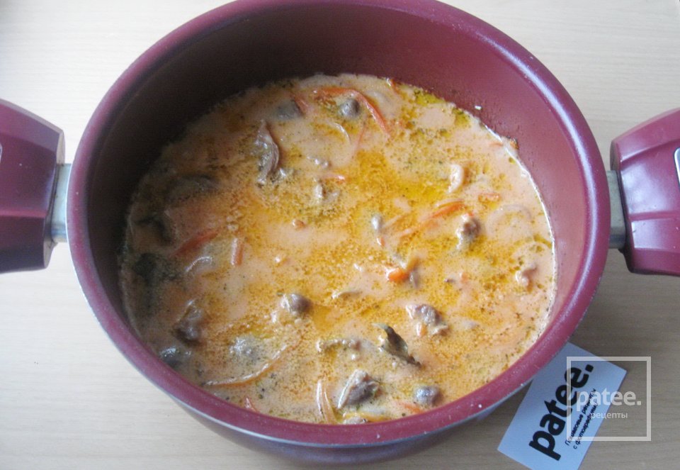 Куриные сердечки и желудки в сливочно-томатном соусе - Шаг 12