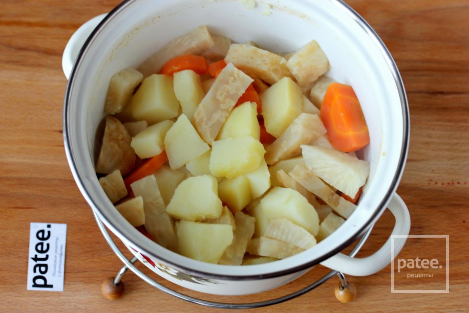Картофельное пюре с сельдереем и морковью - Шаг 6
