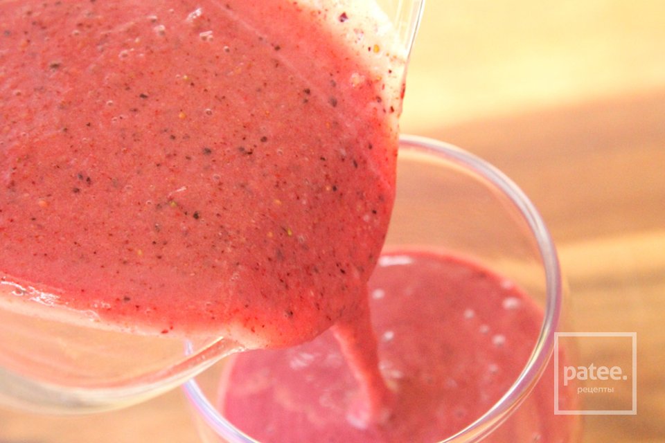 Ягодный смузи с киви - Шаг 9