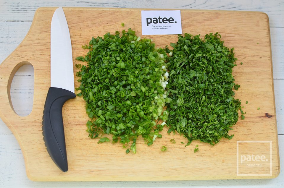  Kolokithopita. Греческий пирог с фетаксой и кабачком на рисовой подушке - Шаг 6