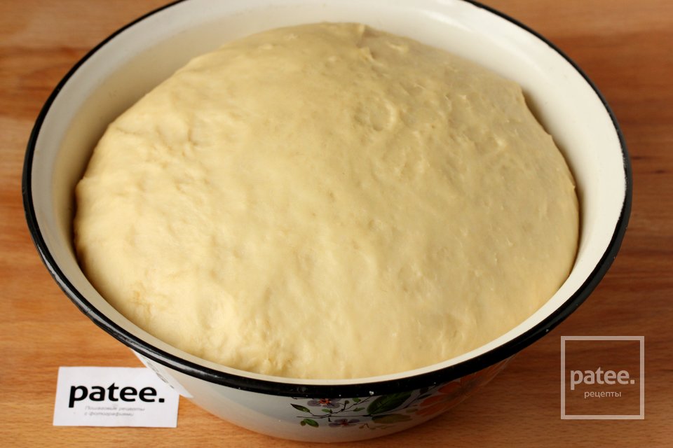 Духовые пирожки с сосисками - Шаг 11