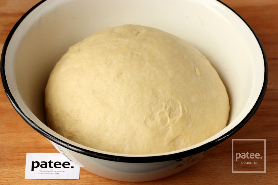 Духовые пирожки с сосисками - Шаг 12