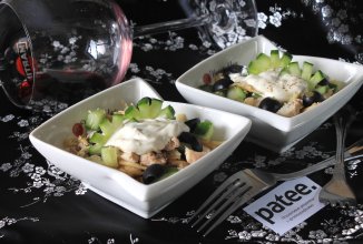 Салат с огурцом и курицей