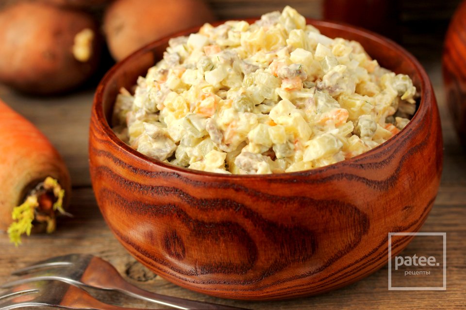 Салат Оливье с языком - Шаг 12