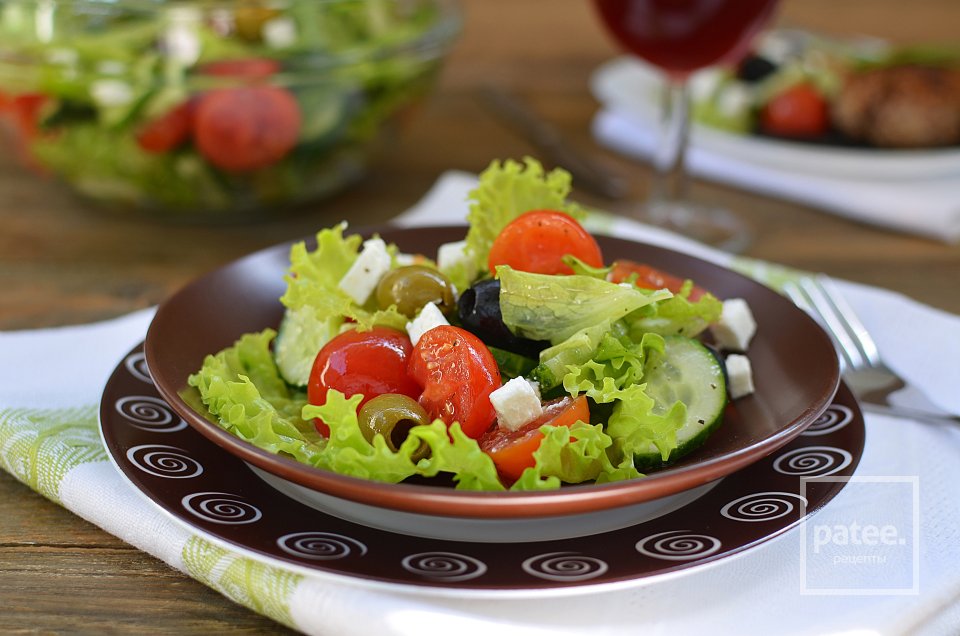 Салат с овощами и мягкой брынзой - Шаг 10