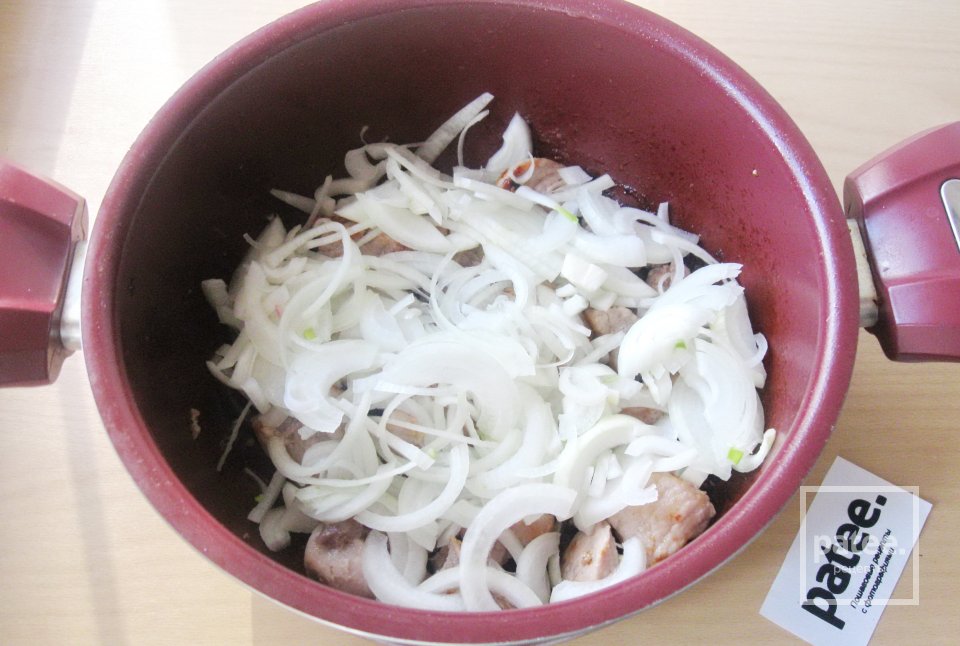 Свинина с грибами и ананасами - Шаг 6