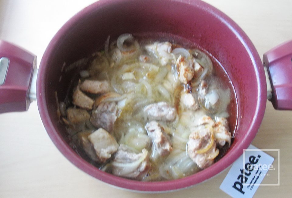 Свинина с грибами и ананасами - Шаг 8