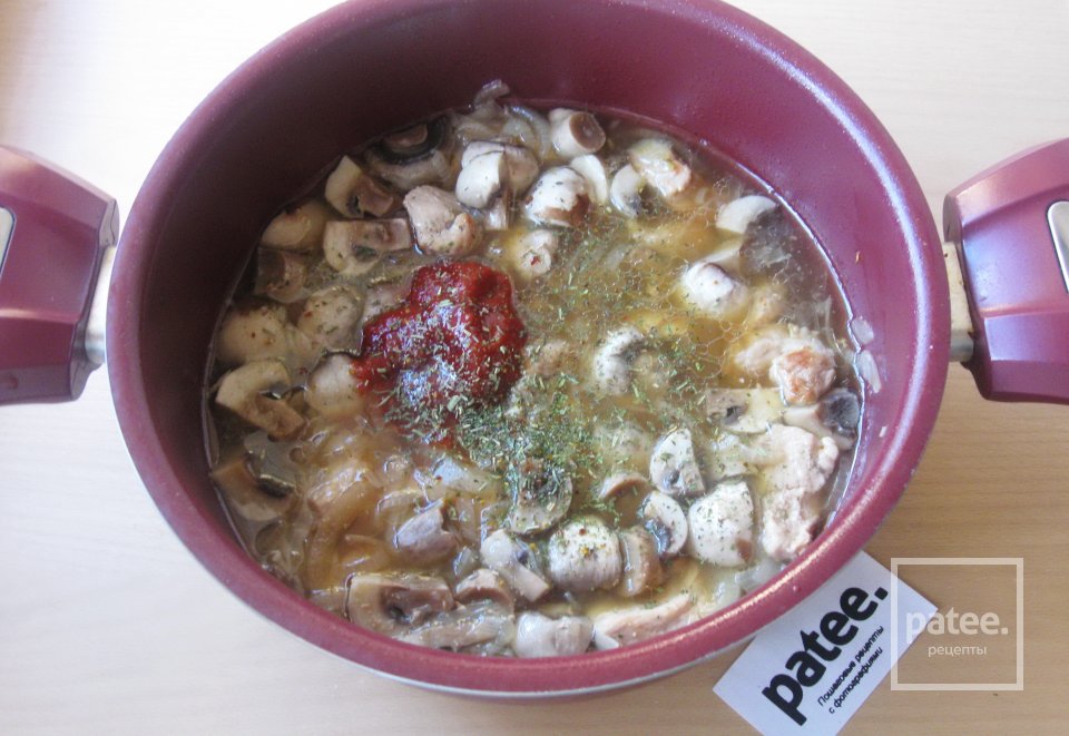 Свинина с грибами и ананасами - Шаг 11